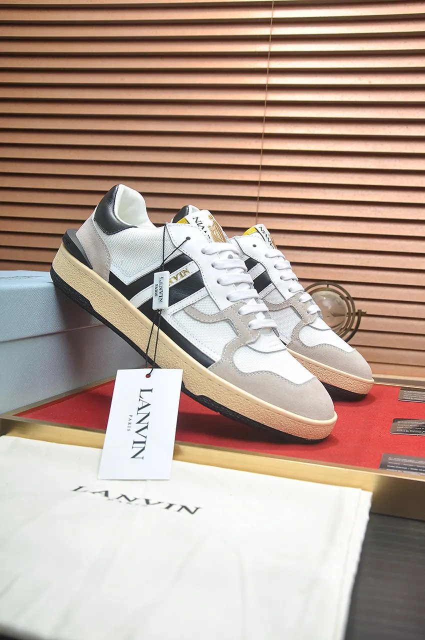 Men's men's shoes💰540💶[LANVIN] The latest lace-up fashionable casual couple sneakers, high-quality CLAY couple series‼ ️ The latest trendy products of the season 🌈Many bloggers have planted grass and purchased the original open-mold customization. The upper and outsole are sewn with mark threads without edge sealing. A variety of material splicing combination design. Very versatile for fashionable and casual wear. Comfortable on the feet. Self-recommended. Upper cowhide + cow suede + breathable mesh lining. Foot-padding cowhide. Exclusive original open-mold clear logo rubber outsole ⚠️Couple standard size 36-40 for women and 38-44 for men.